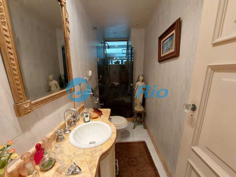 Apartamento à venda com 3 quartos, 178m² - Foto 22