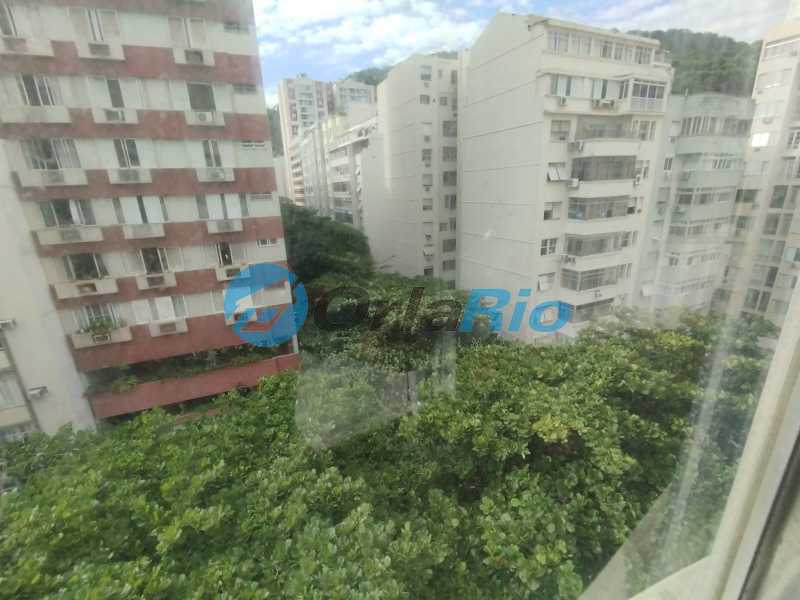Apartamento à venda com 3 quartos, 190m² - Foto 7
