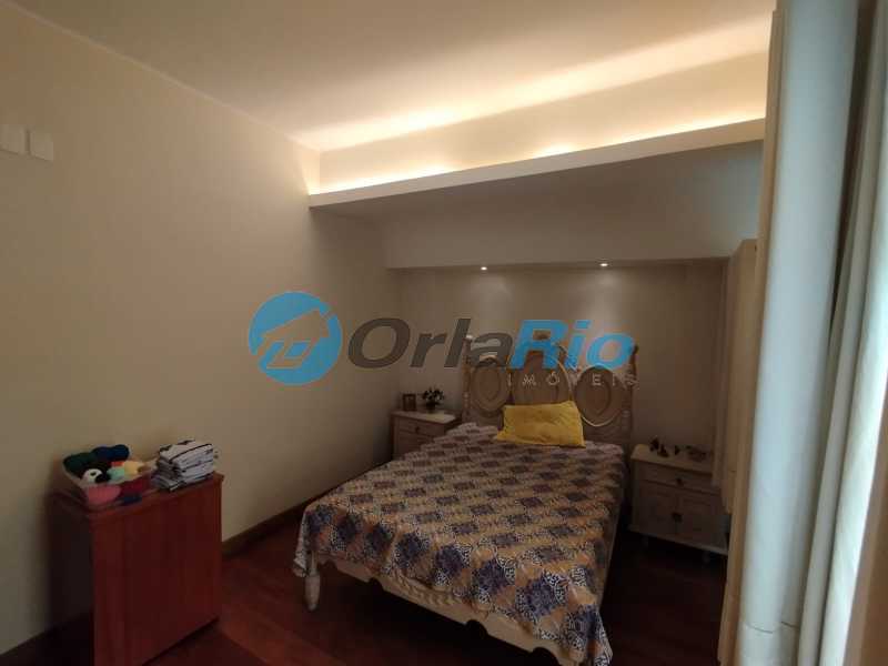 Apartamento à venda com 3 quartos, 190m² - Foto 17