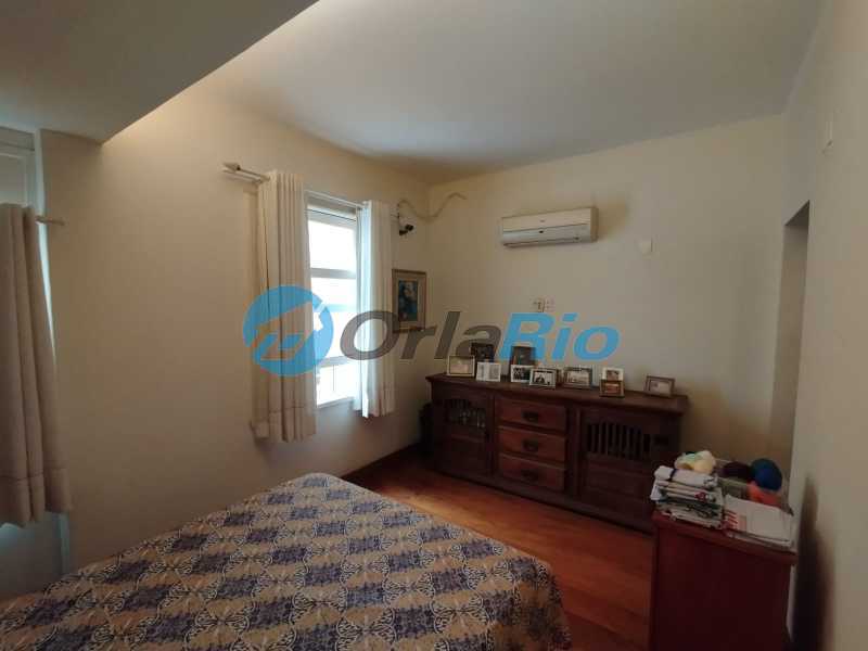 Apartamento à venda com 3 quartos, 190m² - Foto 19