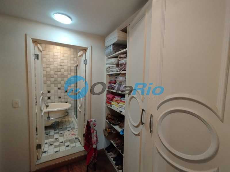Apartamento à venda com 3 quartos, 190m² - Foto 15