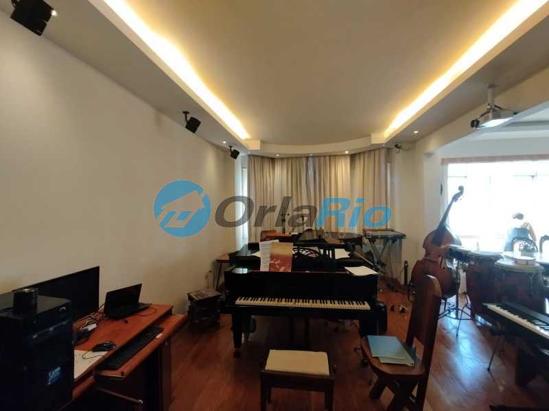 Apartamento à venda com 3 quartos, 190m² - Foto 4