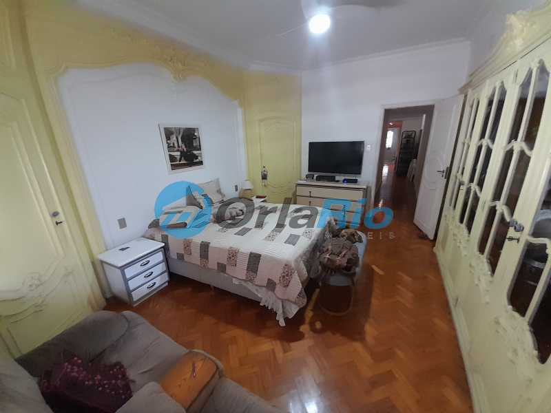 Apartamento à venda com 4 quartos, 230m² - Foto 10