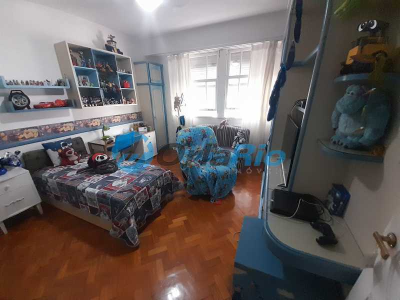 Apartamento à venda com 4 quartos, 230m² - Foto 13