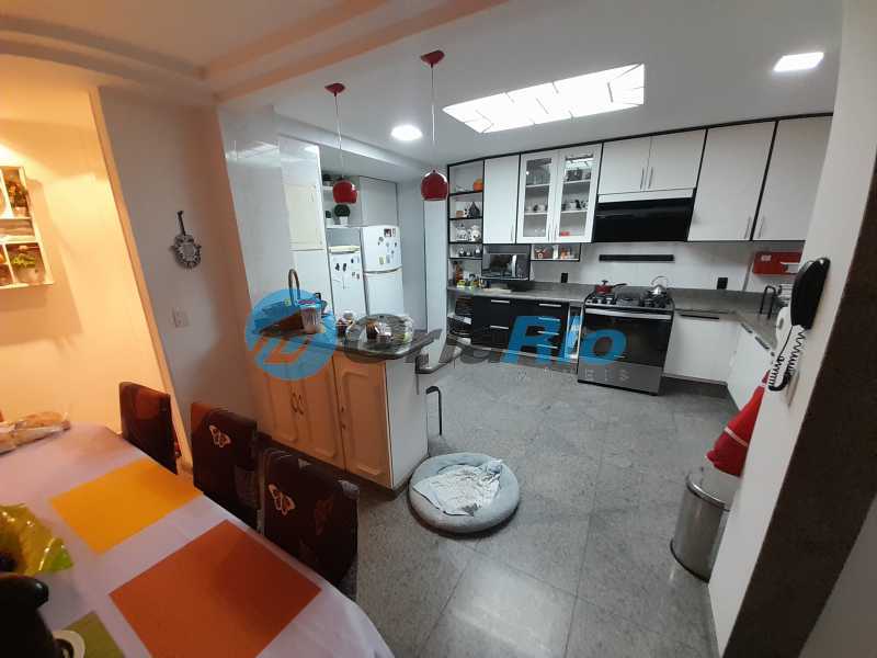 Apartamento à venda com 4 quartos, 230m² - Foto 20