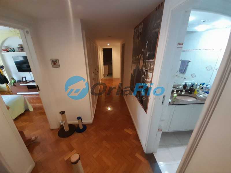 Apartamento à venda com 4 quartos, 230m² - Foto 8