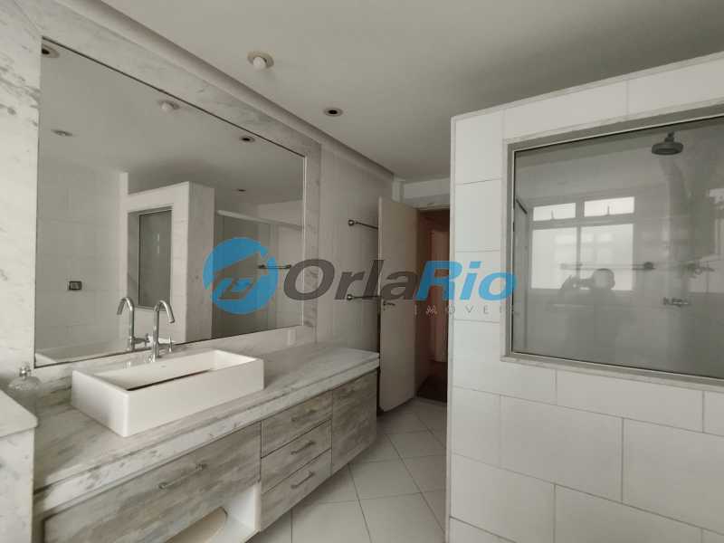 Apartamento à venda com 3 quartos, 200m² - Foto 20