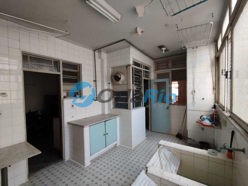 Apartamento à venda com 3 quartos, 200m² - Foto 26