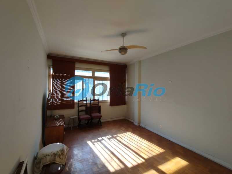 Apartamento à venda com 3 quartos, 200m² - Foto 13