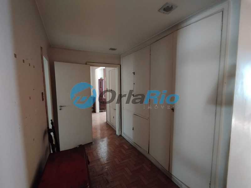 Apartamento à venda com 3 quartos, 200m² - Foto 29