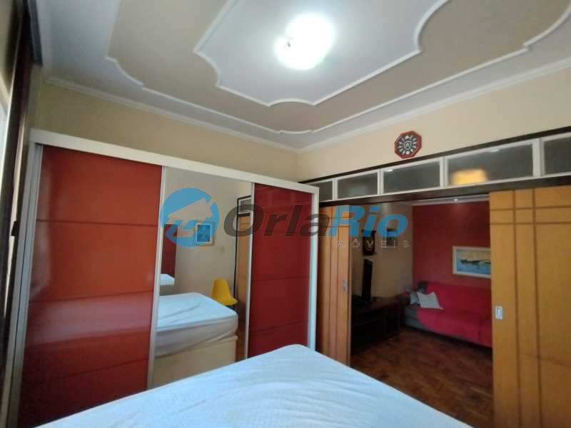 Apartamento à venda com 2 quartos, 66m² - Foto 17