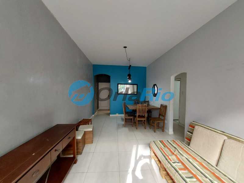 Apartamento à venda com 2 quartos, 61m² - Foto 2