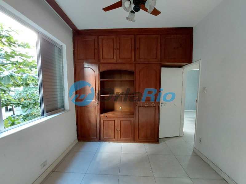 Apartamento à venda com 2 quartos, 61m² - Foto 13