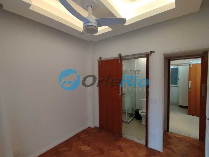 Apartamento à venda com 2 quartos, 67m² - Foto 5