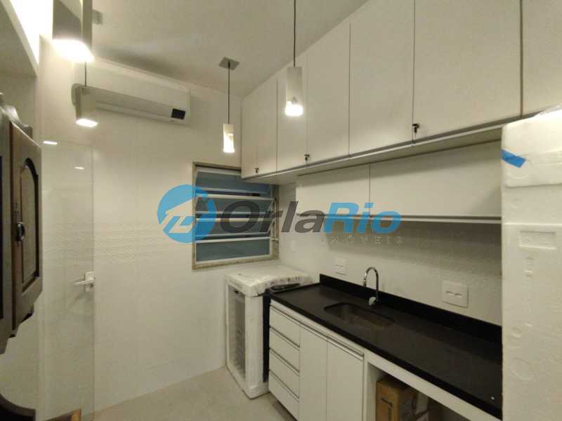 Apartamento à venda com 2 quartos, 67m² - Foto 19