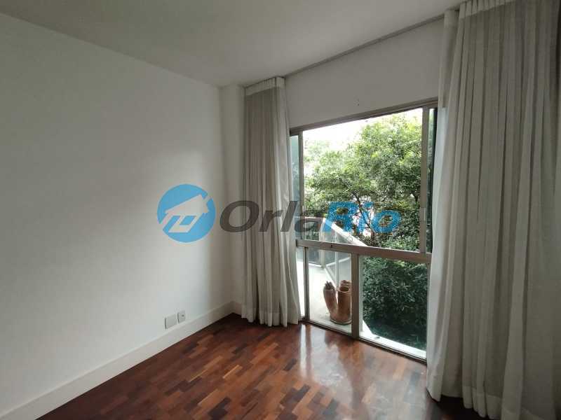 Apartamento à venda com 3 quartos, 150m² - Foto 18