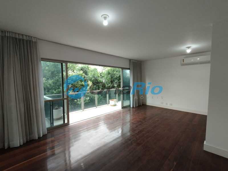 Apartamento à venda com 3 quartos, 150m² - Foto 5