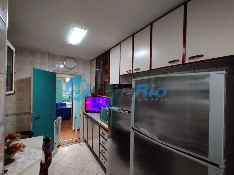 Apartamento à venda com 3 quartos, 156m² - Foto 19