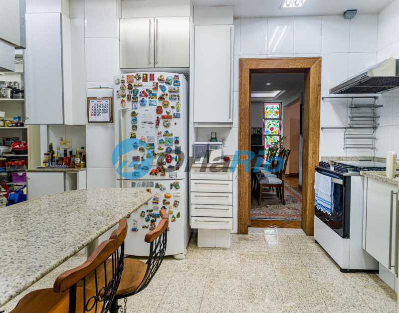 Apartamento à venda com 3 quartos, 300m² - Foto 28