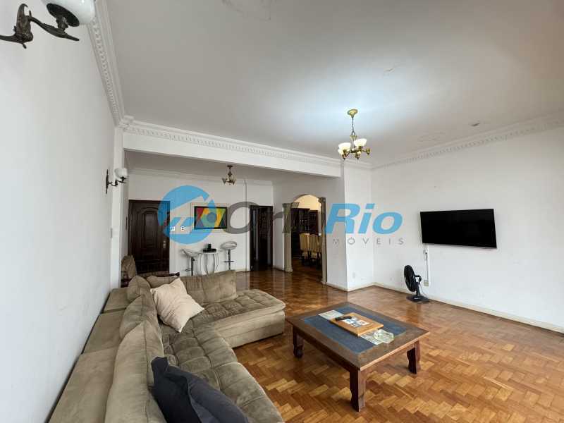 Apartamento à venda com 4 quartos, 165m² - Foto 3