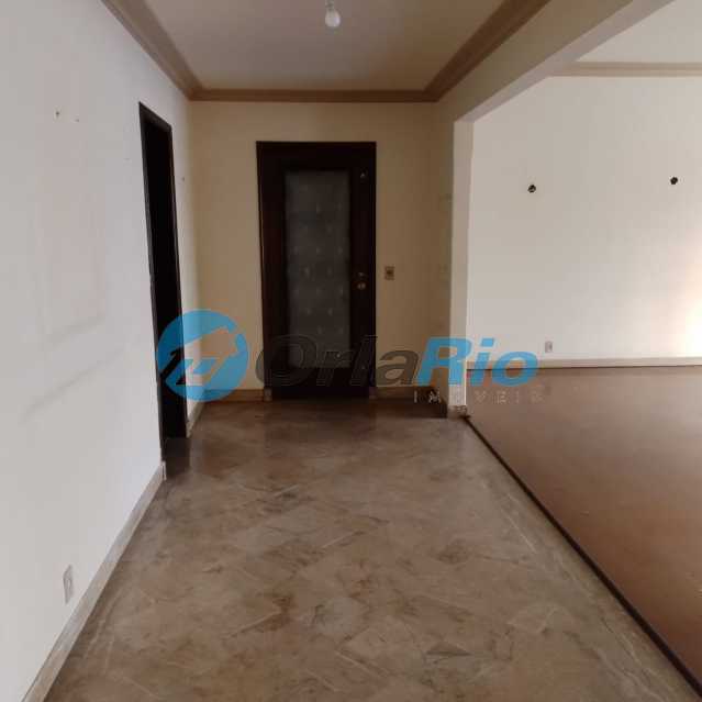 Apartamento à venda com 4 quartos, 258m² - Foto 7