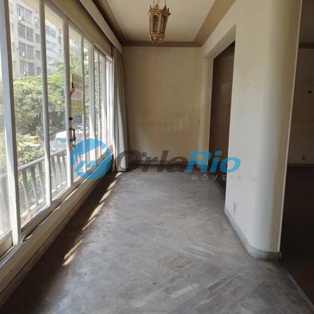 Apartamento à venda com 4 quartos, 258m² - Foto 1