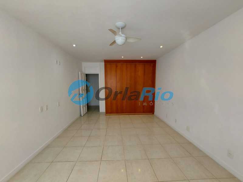 Apartamento à venda com 3 quartos, 341m² - Foto 17