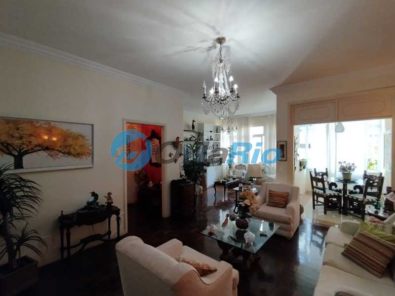 Apartamento à venda com 2 quartos, 120m² - Foto 2