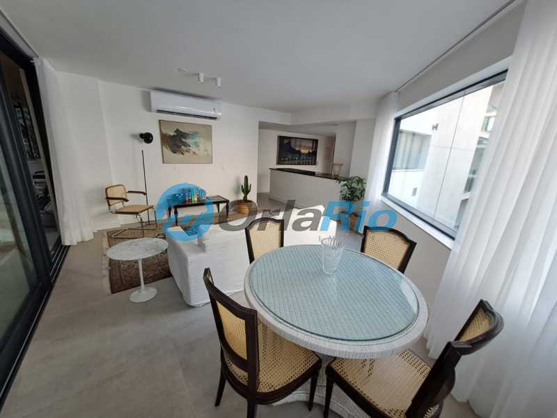 Apartamento à venda com 2 quartos, 103m² - Foto 2