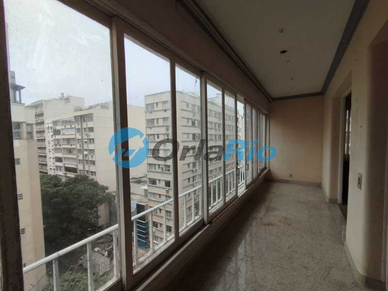 Apartamento à venda com 3 quartos, 194m² - Foto 1