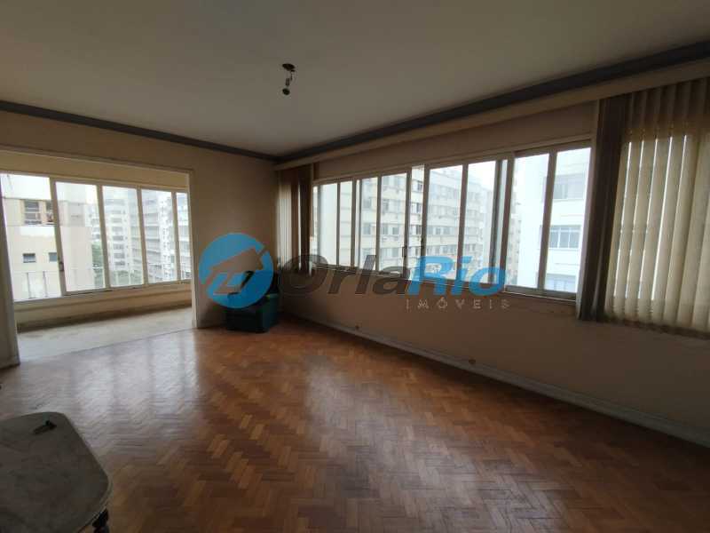 Apartamento à venda com 3 quartos, 194m² - Foto 3