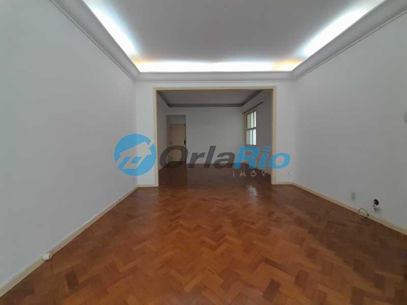 Apartamento para alugar com 3 quartos, 156m² - Foto 2