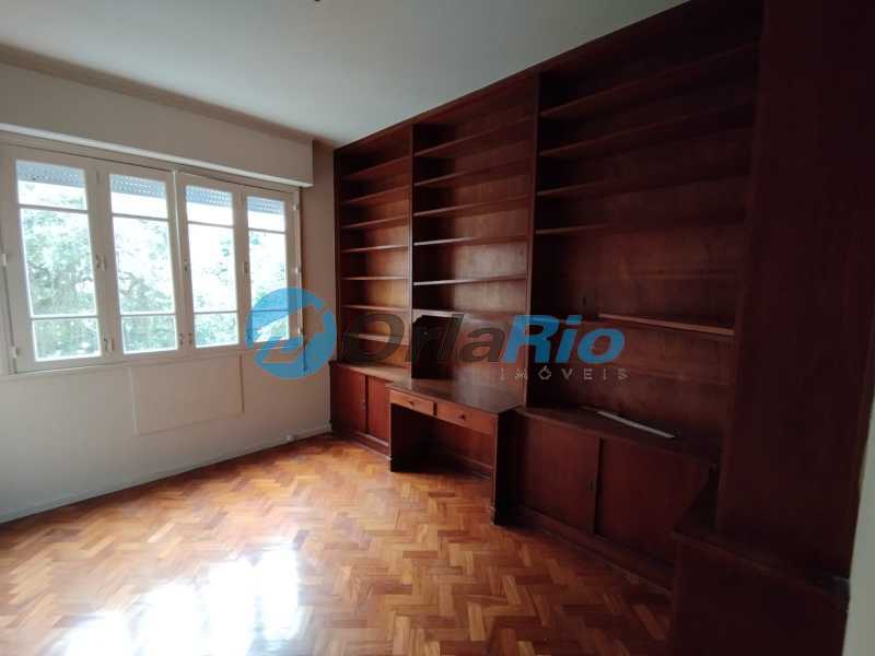 Apartamento à venda com 3 quartos, 156m² - Foto 17