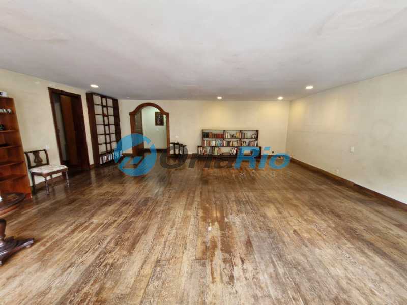 Apartamento à venda com 3 quartos, 141m² - Foto 7