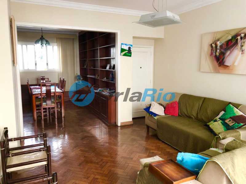 Apartamento à venda com 3 quartos, 139m² - Foto 1