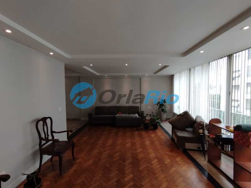 Apartamento à venda com 3 quartos, 170m² - Foto 1