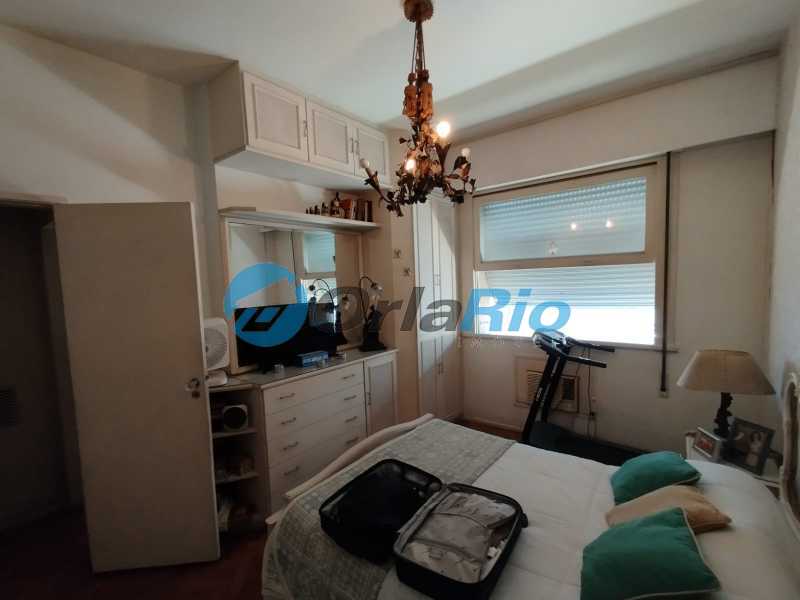 Apartamento à venda com 4 quartos, 191m² - Foto 13