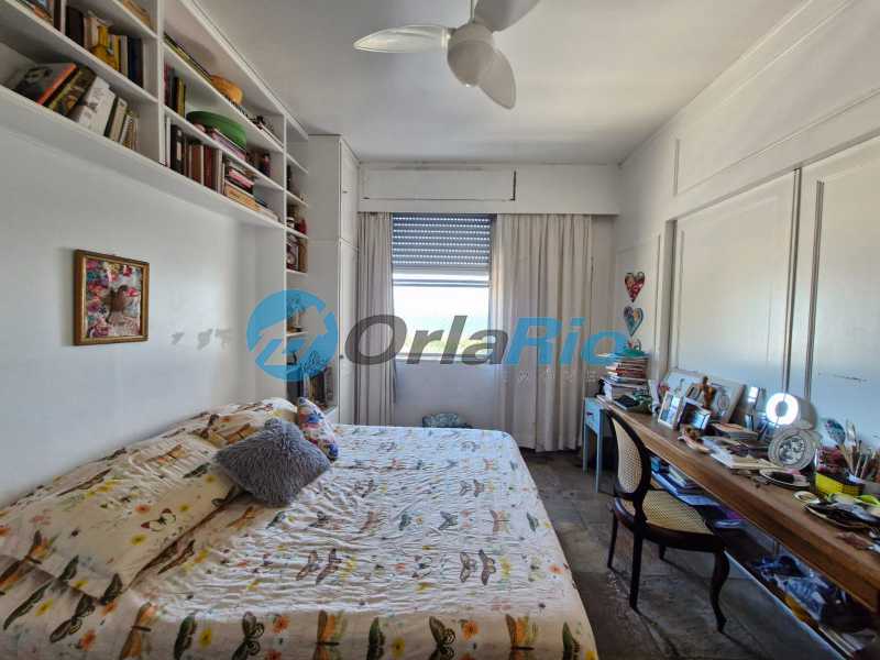 Apartamento à venda com 3 quartos, 171m² - Foto 17