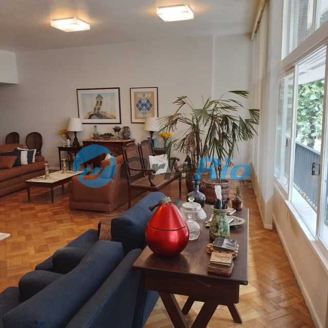 Apartamento à venda com 3 quartos, 195m² - Foto 3