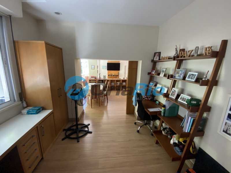 Apartamento à venda com 4 quartos, 188m² - Foto 18