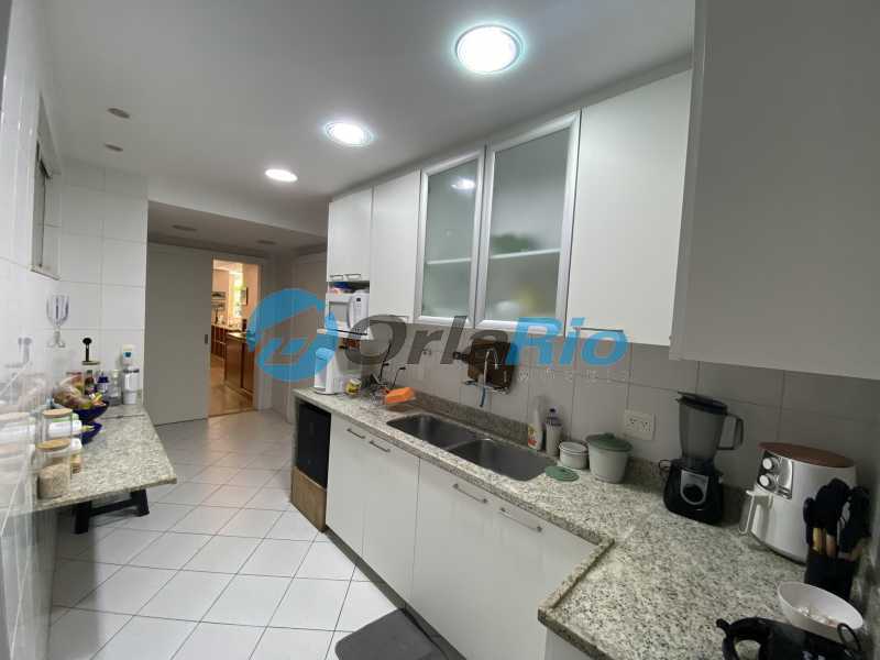 Apartamento à venda com 4 quartos, 188m² - Foto 23