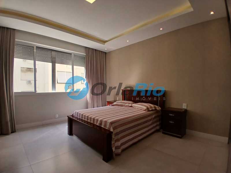 Apartamento para alugar com 3 quartos, 182m² - Foto 14