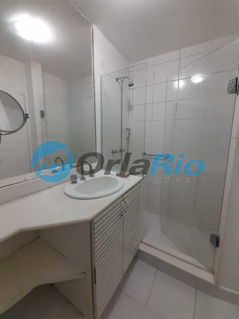 Apartamento para alugar com 3 quartos, 130m² - Foto 15