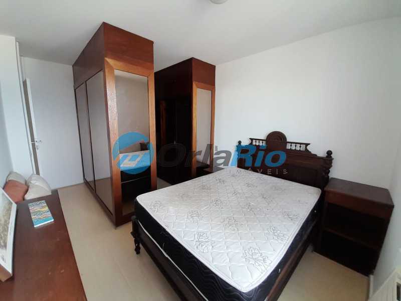 Apartamento para alugar com 3 quartos, 130m² - Foto 10