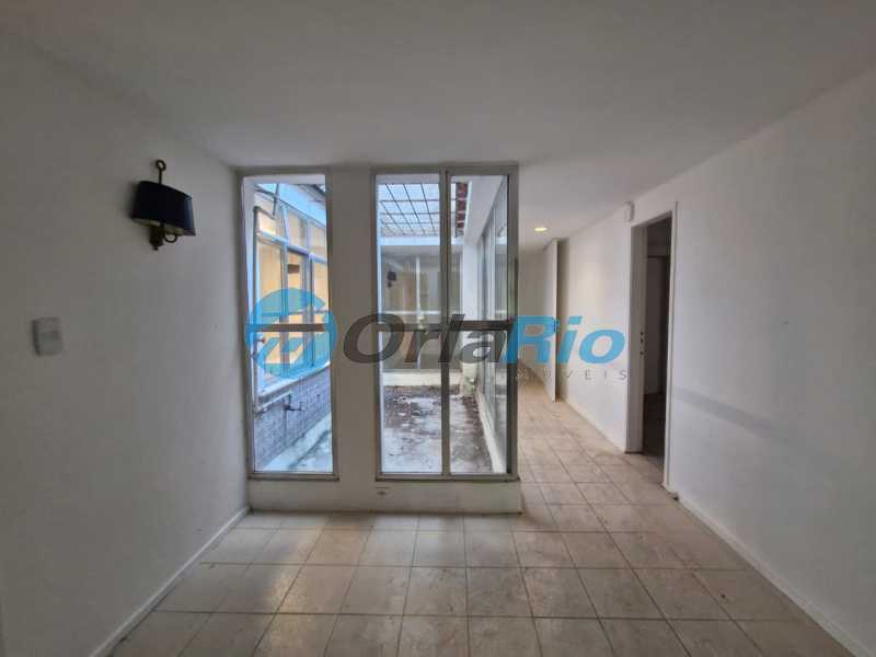 Apartamento à venda com 4 quartos, 258m² - Foto 5