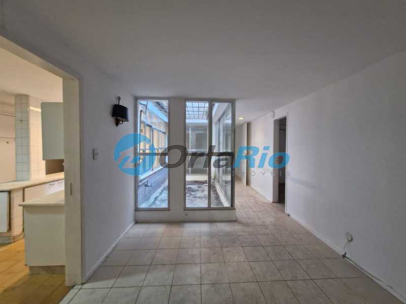 Apartamento à venda com 4 quartos, 258m² - Foto 7