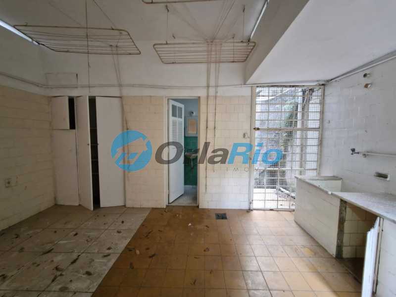 Apartamento à venda com 4 quartos, 258m² - Foto 25