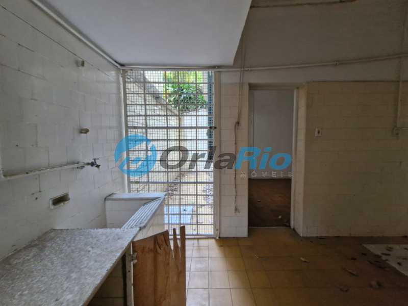 Apartamento à venda com 4 quartos, 258m² - Foto 26