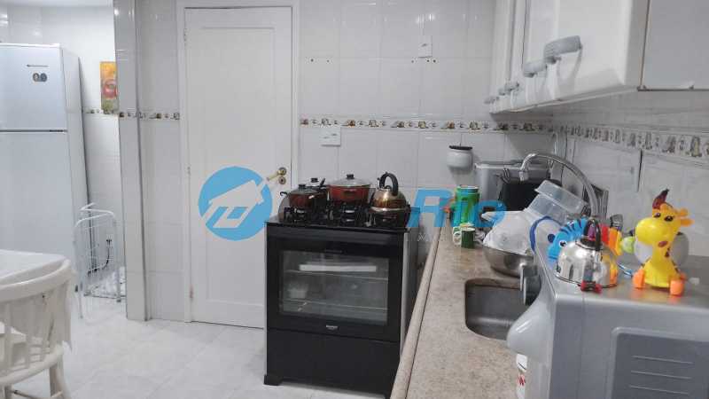 Apartamento à venda com 3 quartos, 135m² - Foto 23