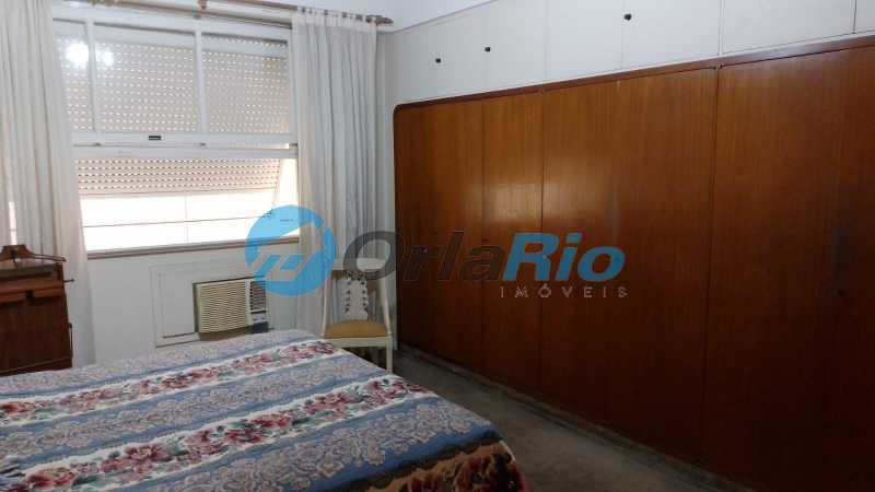 Apartamento à venda com 3 quartos, 220m² - Foto 13